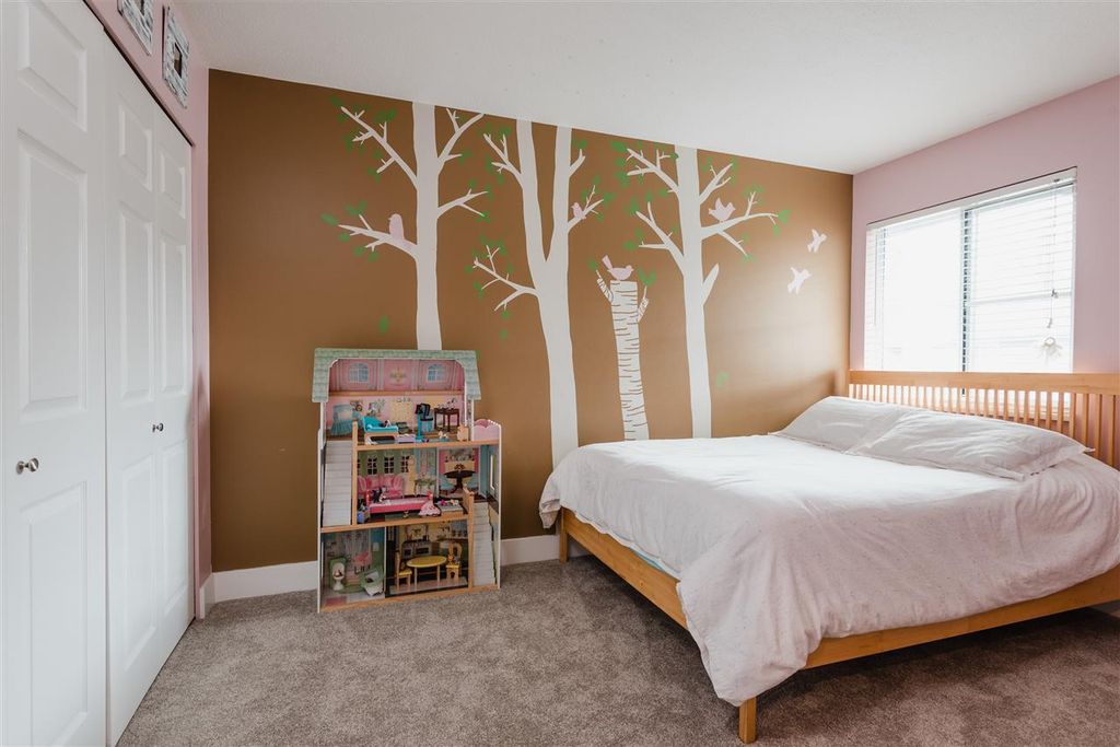 listing image 1104514278090474273