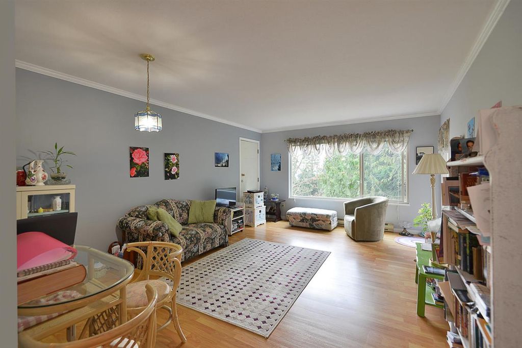 listing image 1104772257753472366