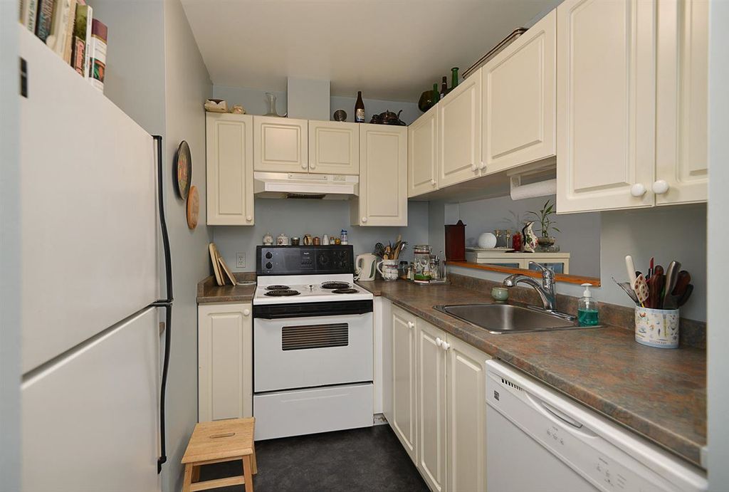 listing image 1109091837789358889