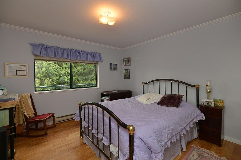 listing image 1108626672363000145