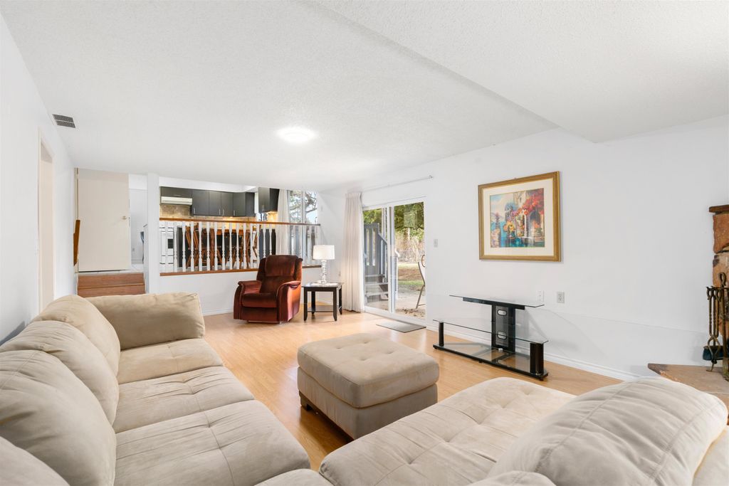 listing image 1103615449961088714