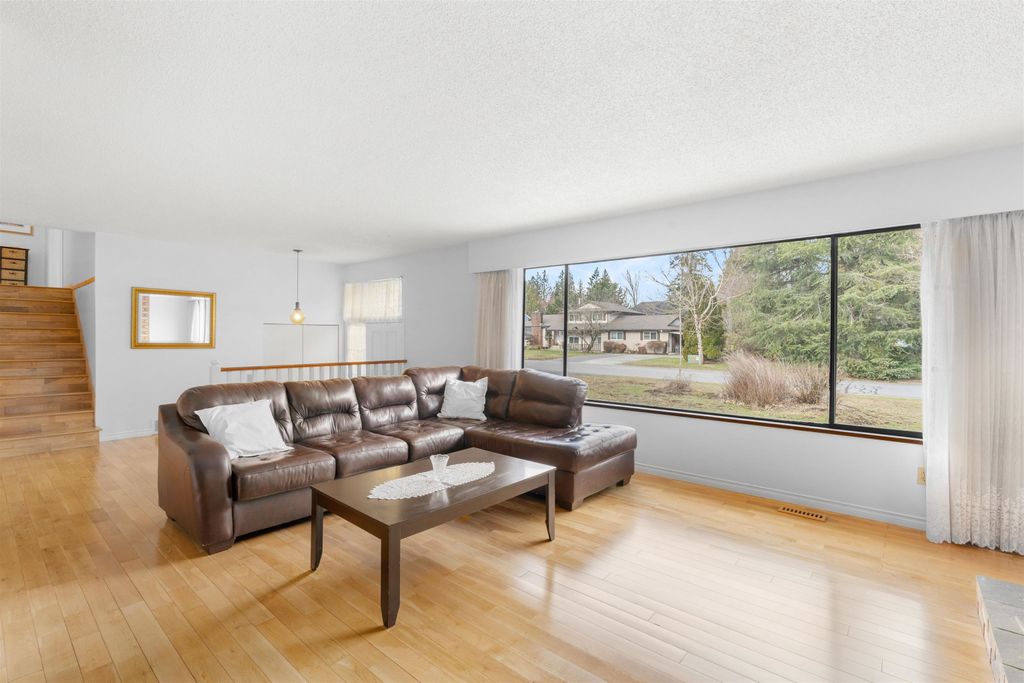 listing image 1109702268112183309