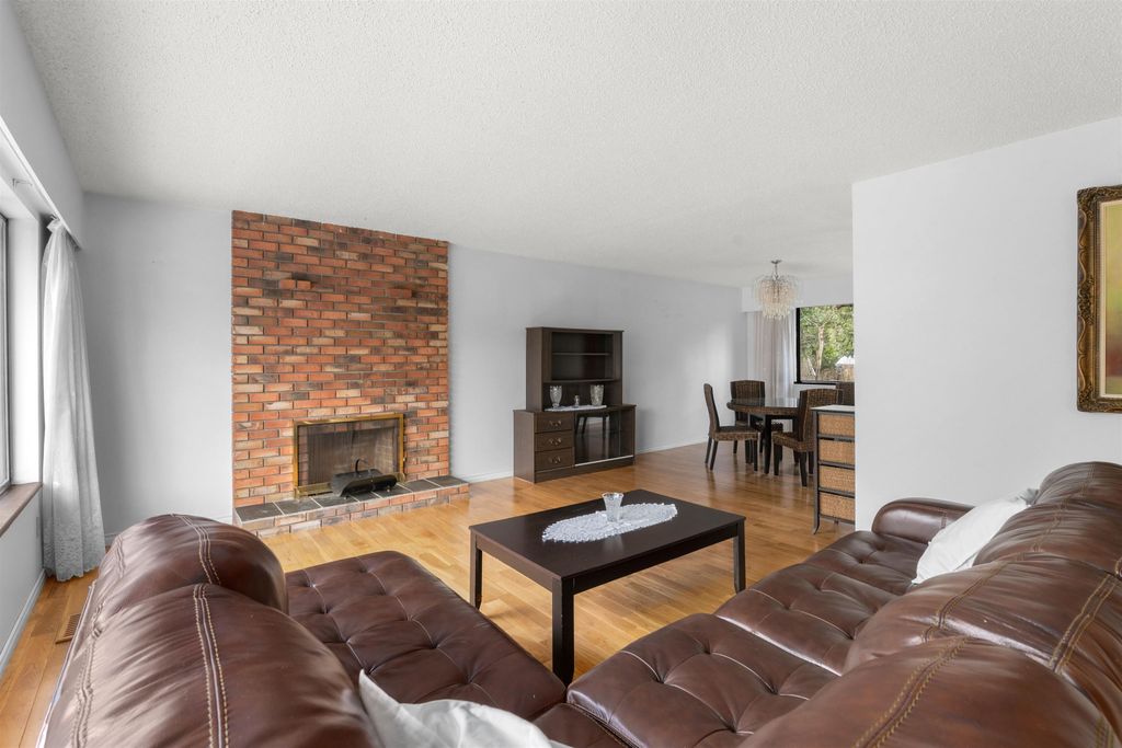 listing image 1108269892619160492