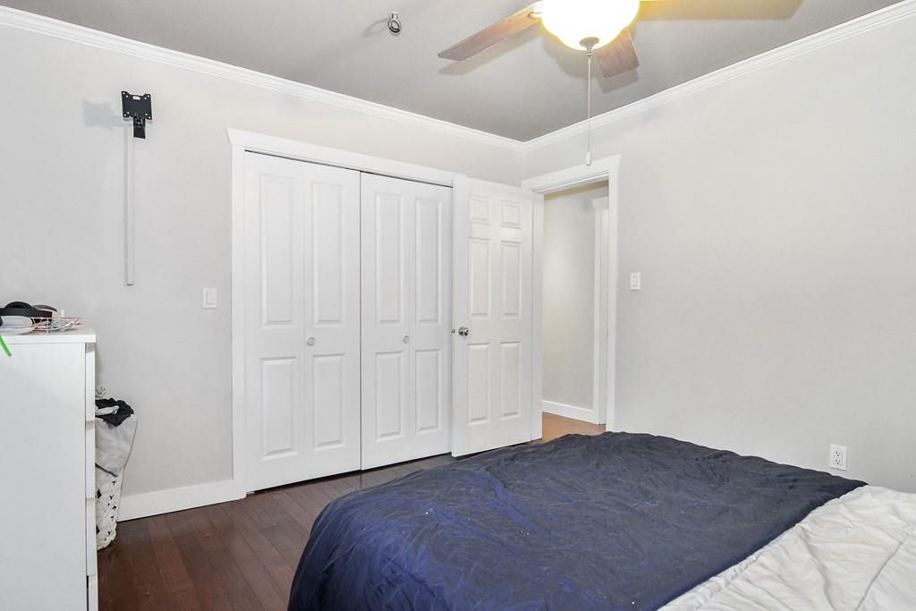 listing image 1101890683832682865