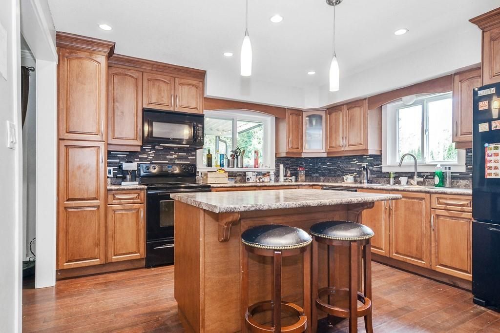 listing image 1109008611061405033