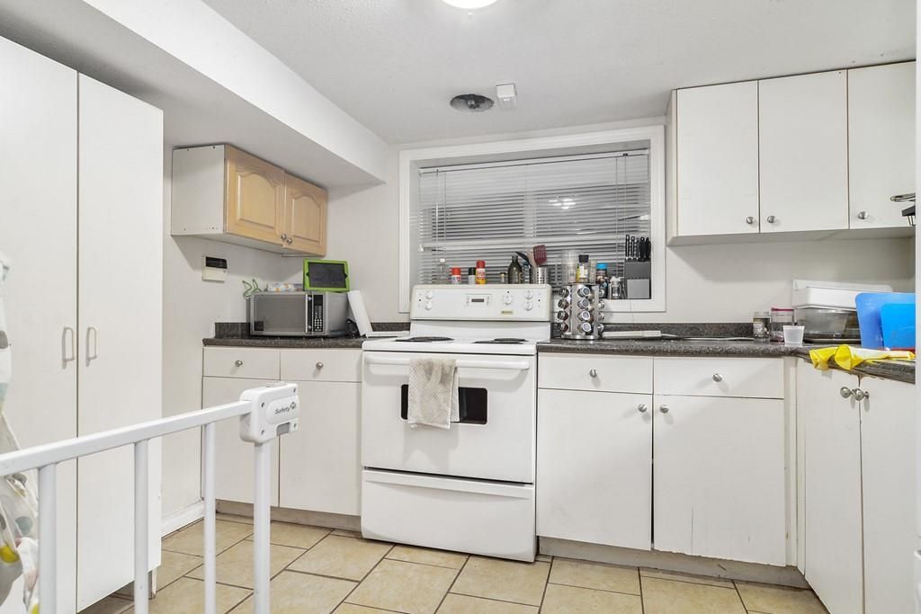 listing image 1109194061267103236