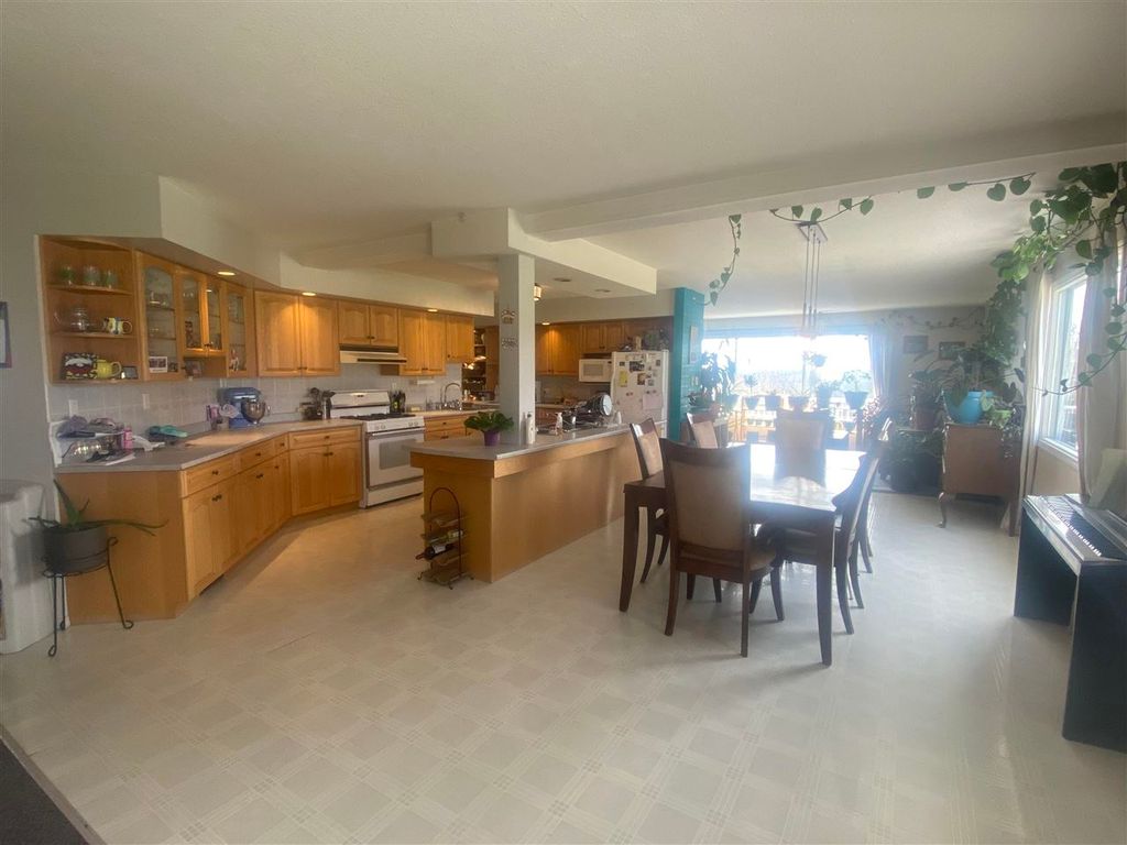 listing image 1104910564778450631