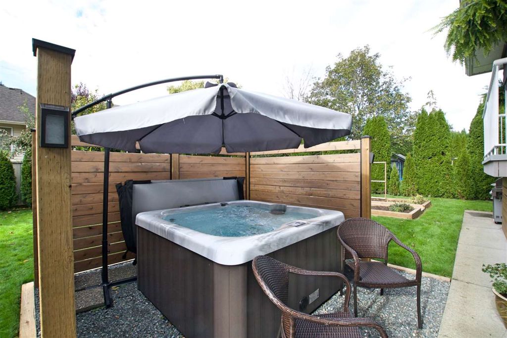 listing image 1105144507705435370