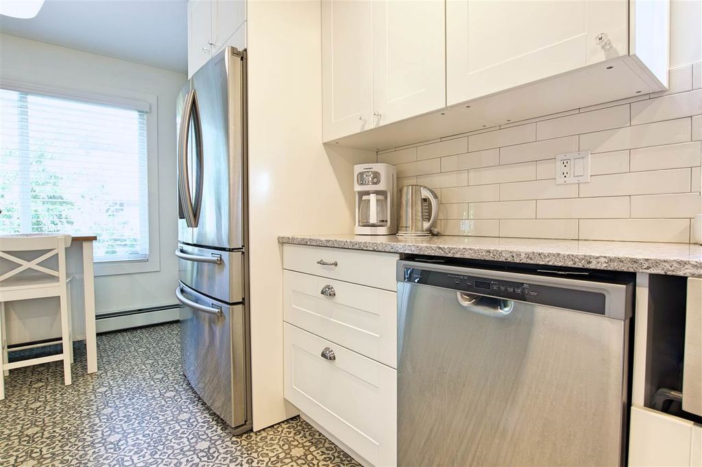 listing image 1108471989051994025