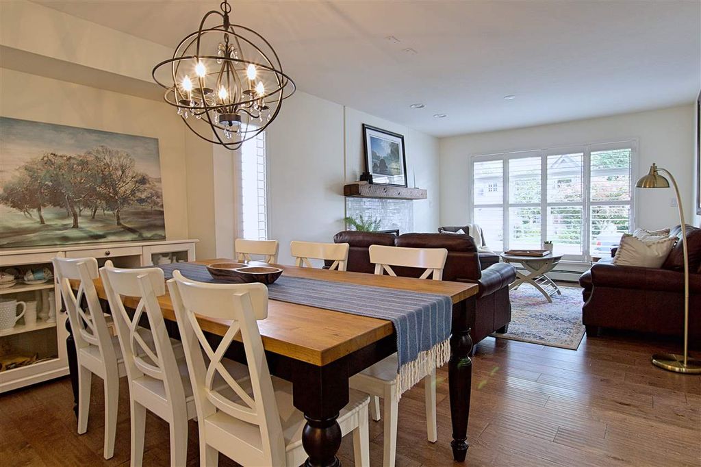 listing image 1106213862824883391