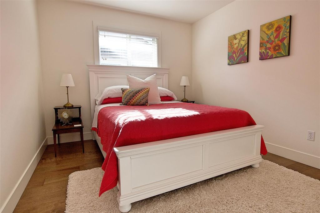 listing image 1104851371852625819