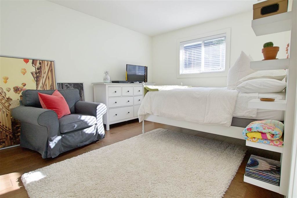 listing image 1105695242925617138