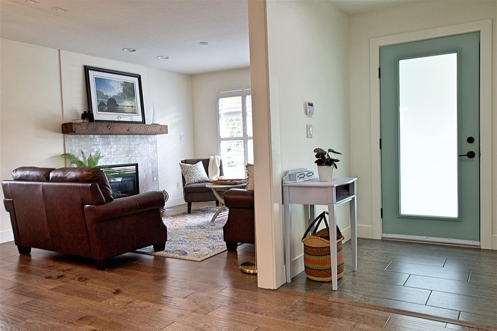 listing image 1100257413222330515