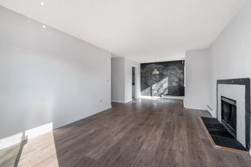 listing image 1109185454435778759