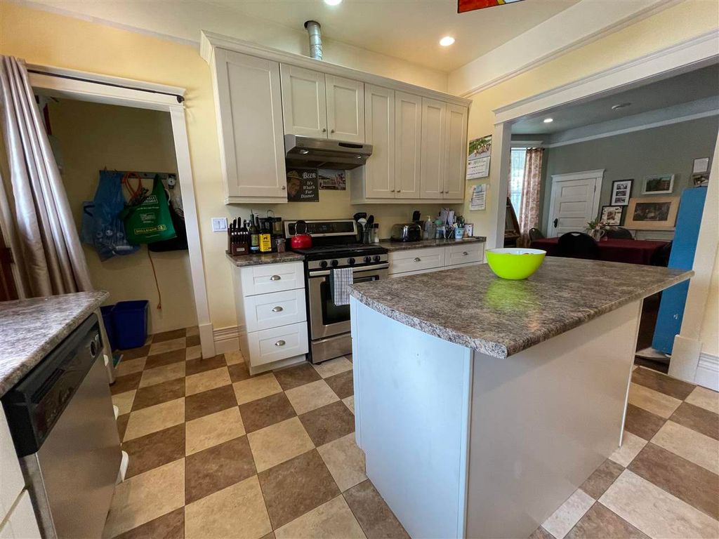 listing image 1103069195565318058