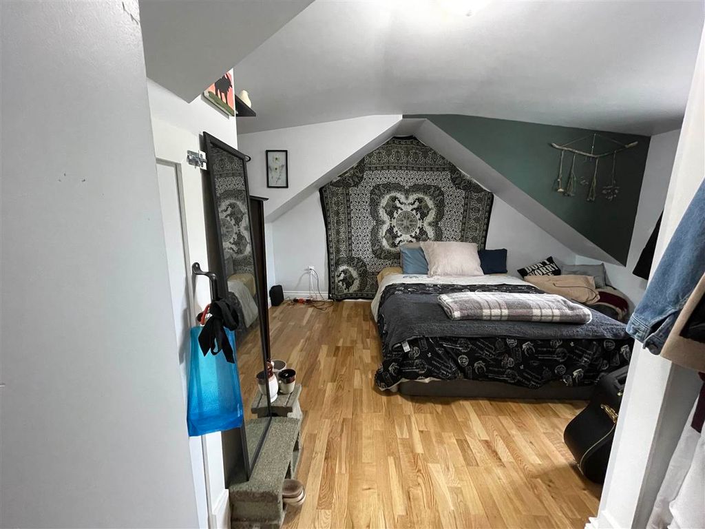 listing image 1103986083264453743