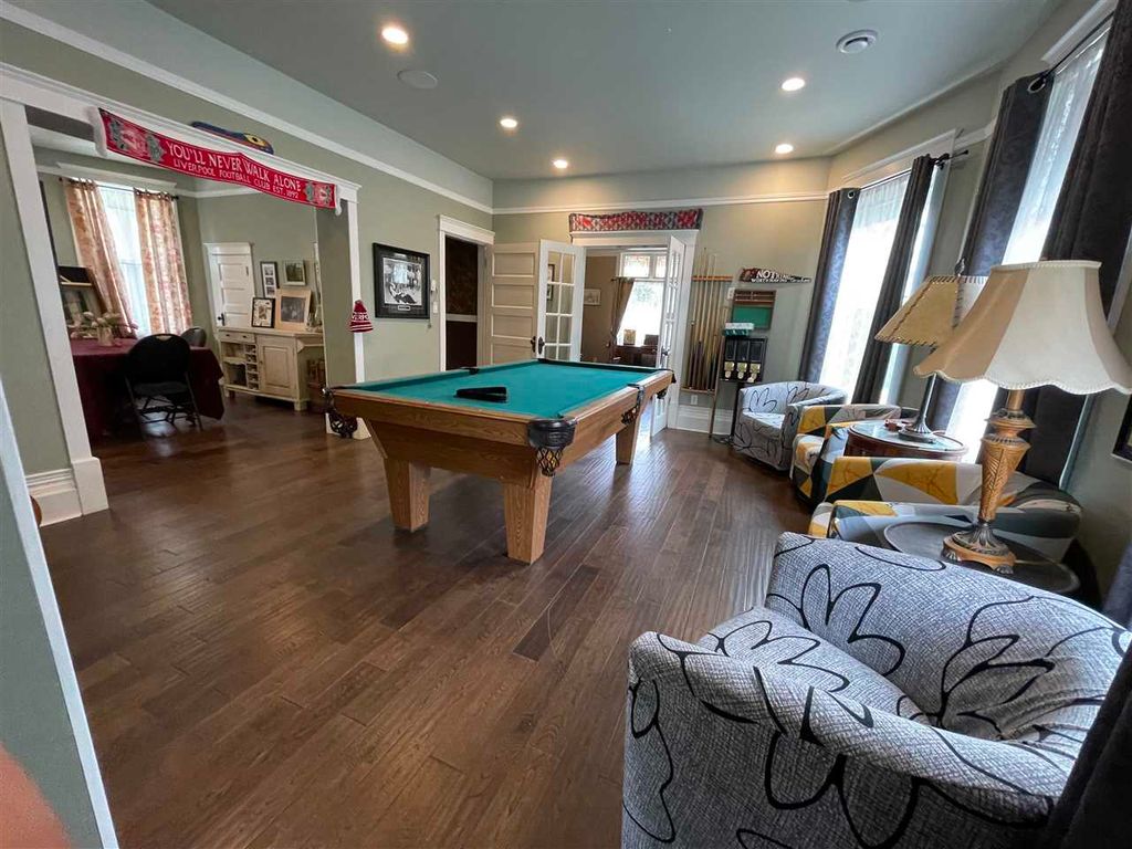 listing image 1107598107633728499