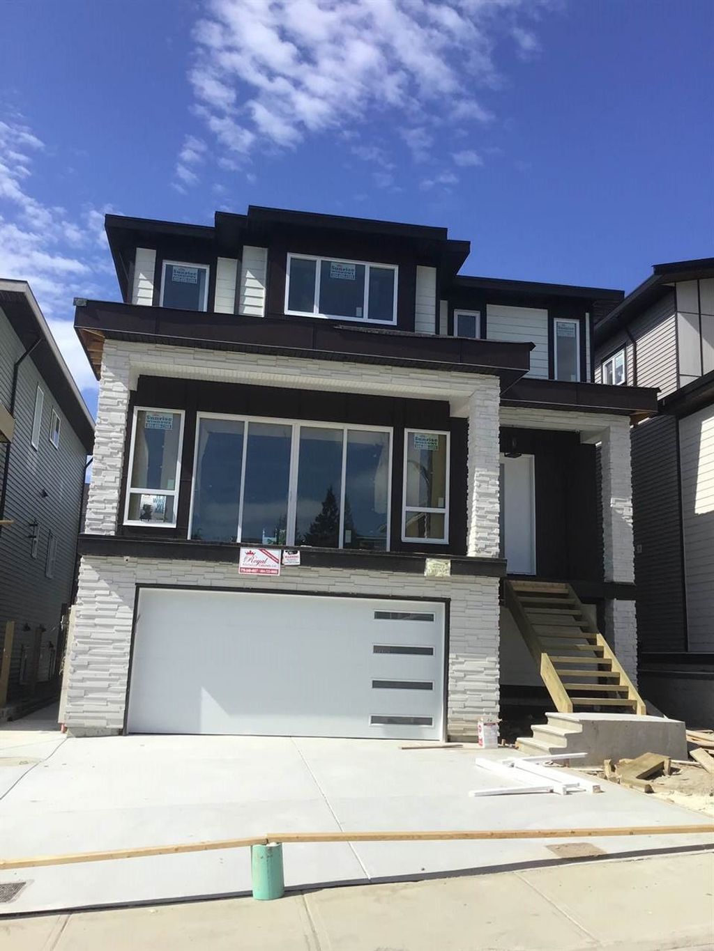 listing image 1107774354645430217