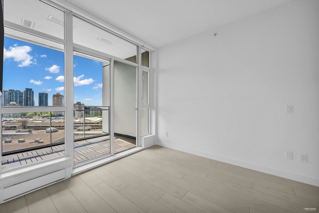 listing image 1105747604750710045