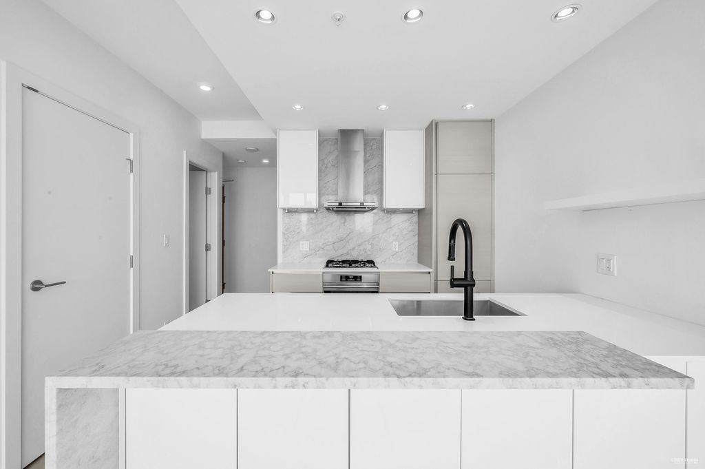 listing image 1101624843787202101