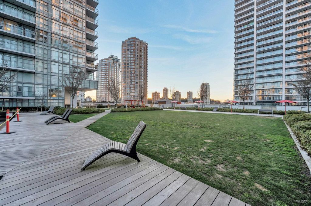 listing image 1105849697879961379