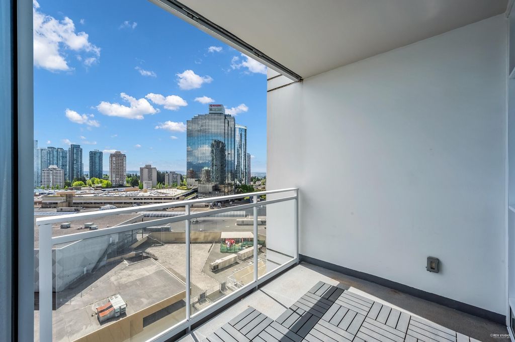 listing image 1109372985573070750