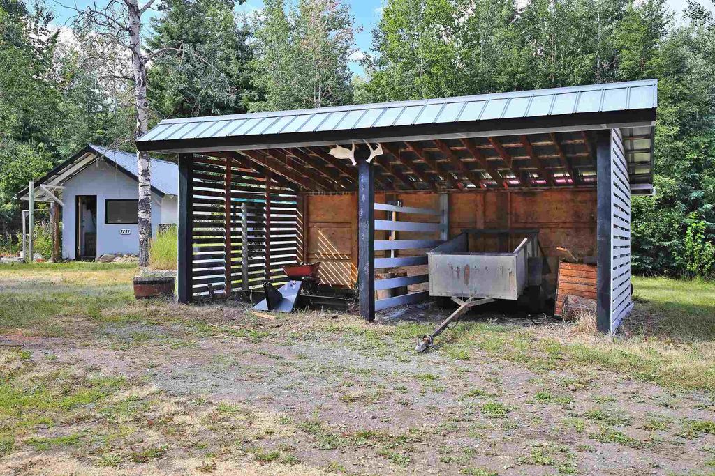 listing image 1105848158116359761