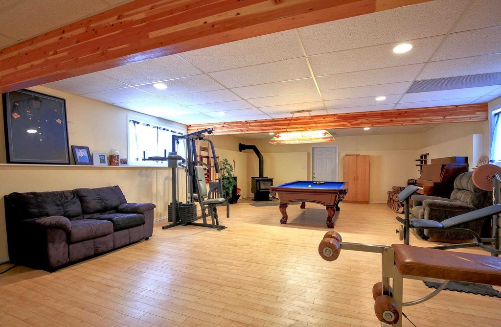 listing image 1103167719908776647