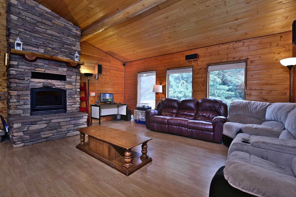 listing image 1100082124776259855