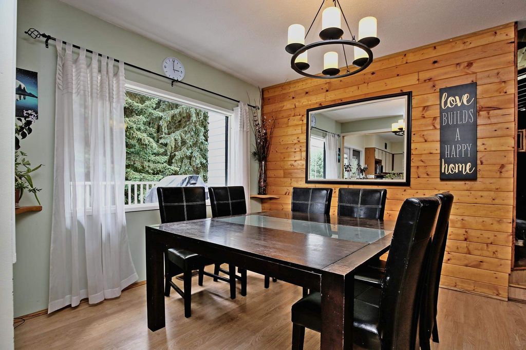 listing image 1106440274078871897
