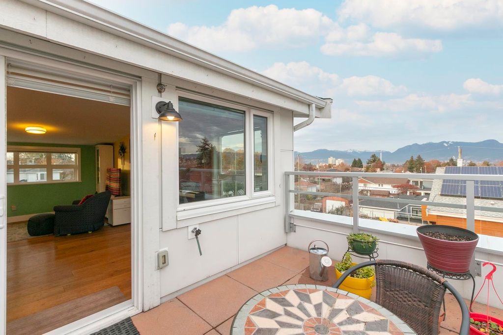 listing image 1104342900094861454