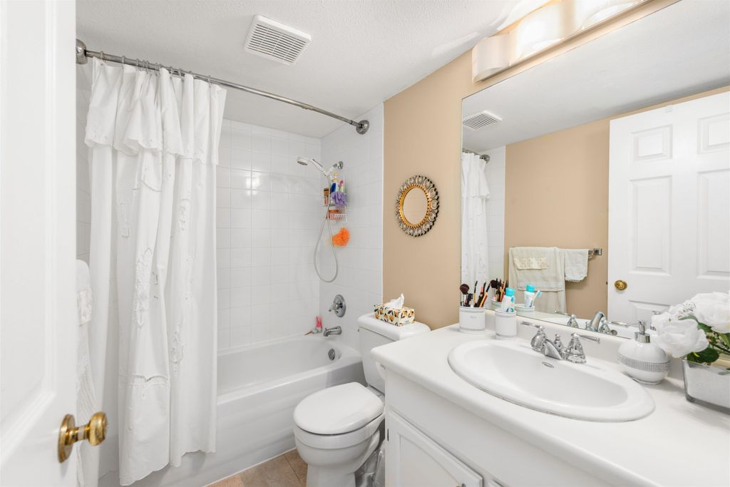 listing image 1104212491060711998