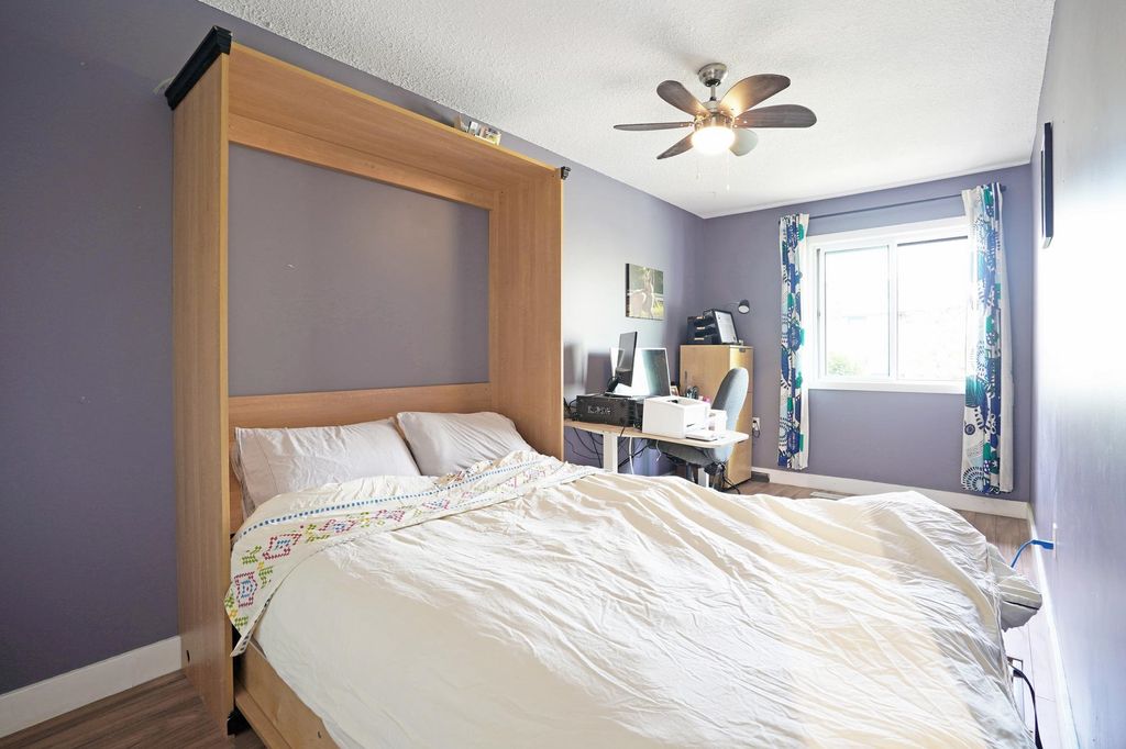 listing image 1105898721612995692