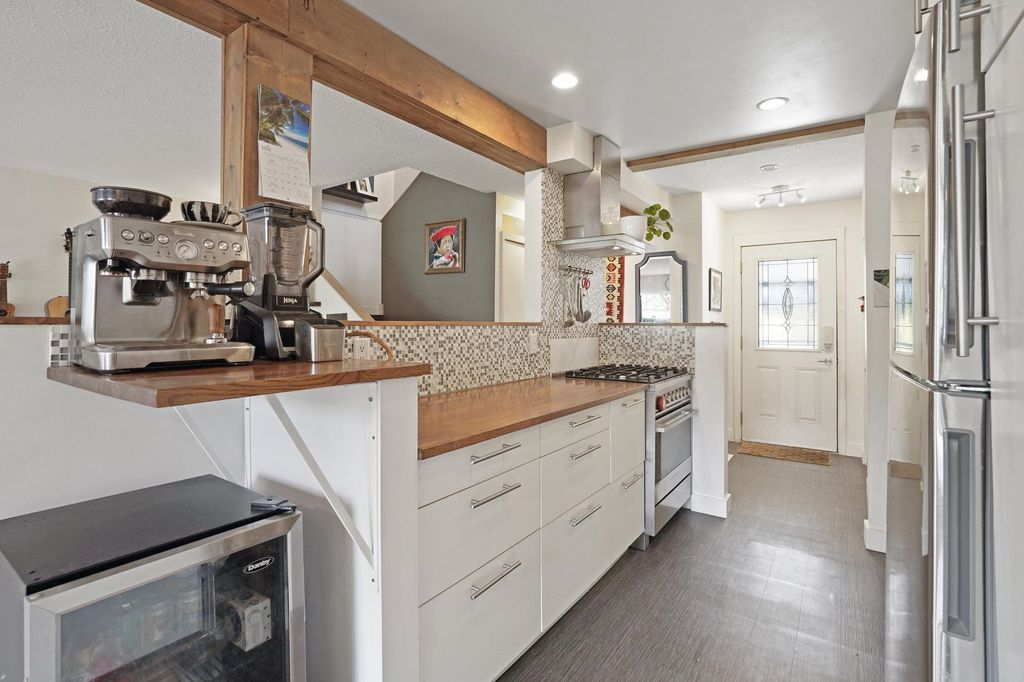 listing image 1106199786837575451