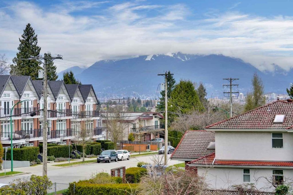 listing image 1107678539588645926