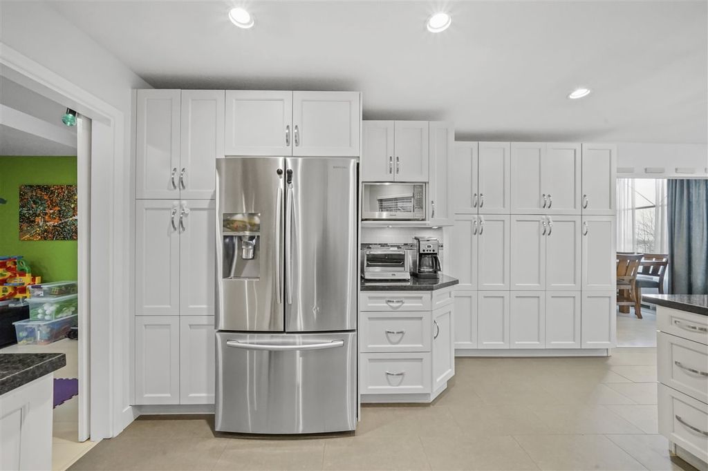 listing image 1102253709725115576