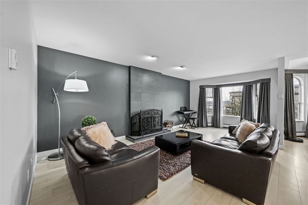 listing image 1106026941569354608