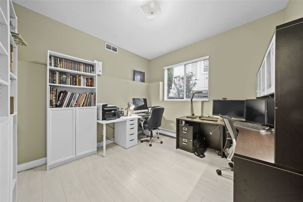 listing image 1107604172633543732
