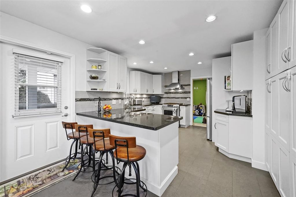 listing image 1105703539369023643