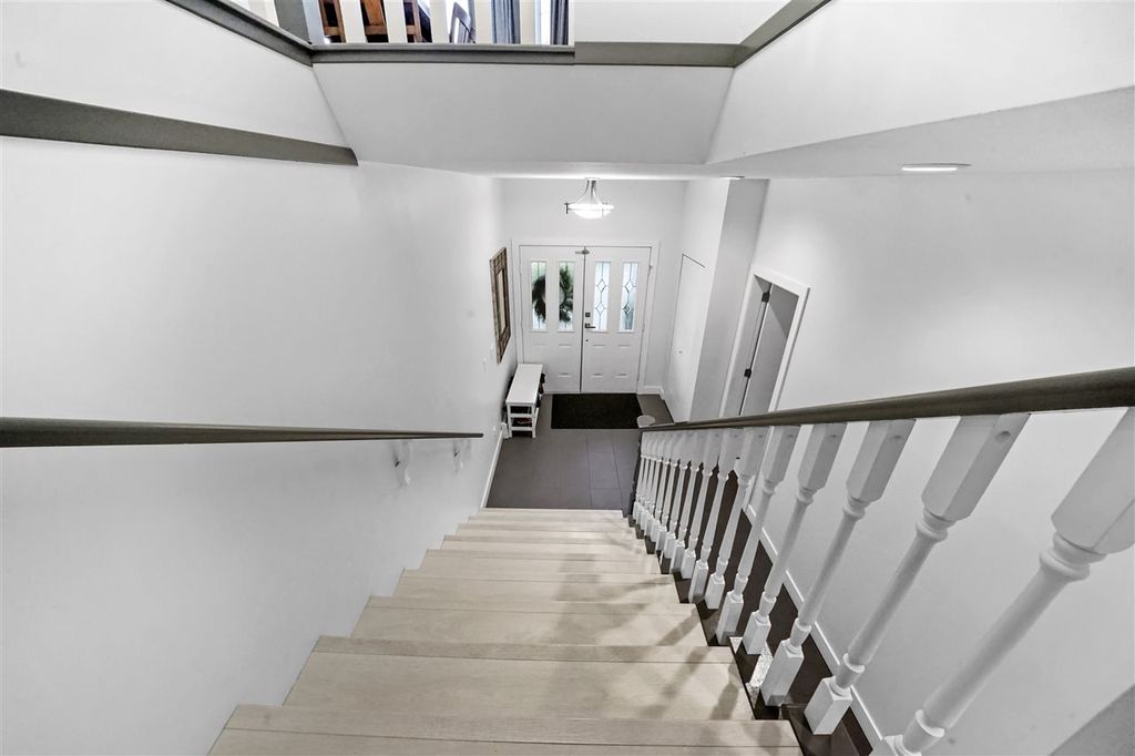 listing image 1107531793003386589
