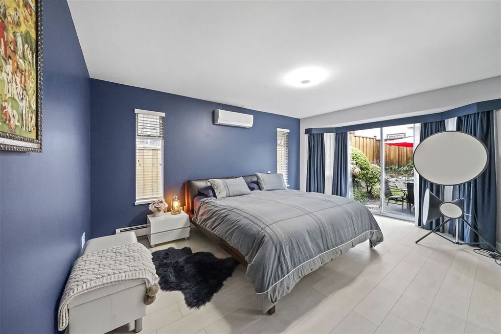 listing image 1100252332867420719