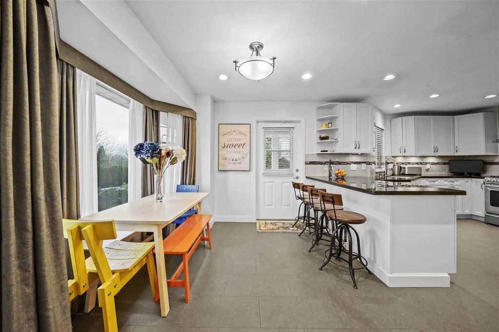 listing image 1106518645084146819