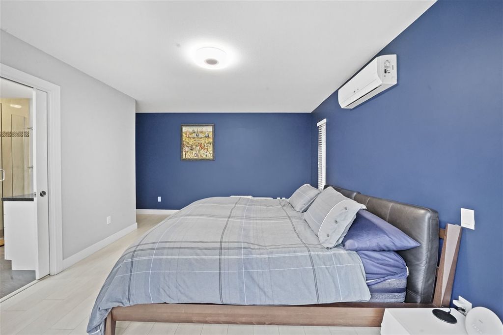 listing image 1104174543361914331