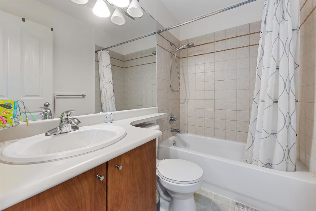listing image 1103460812101225477
