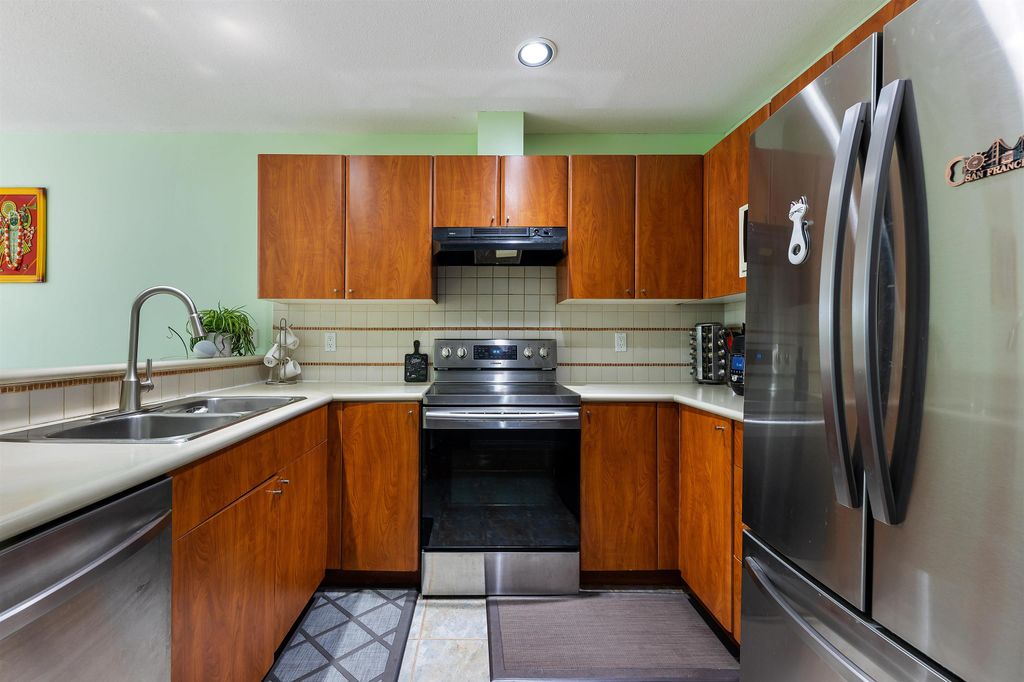 listing image 1103509734936573772