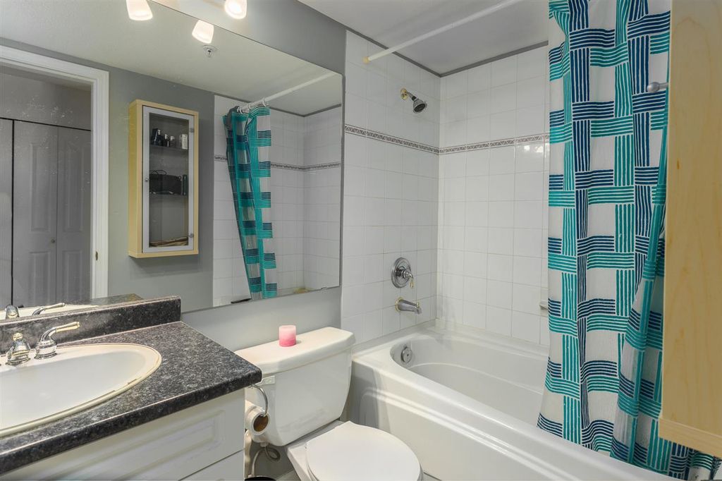 listing image 1102093543817996904