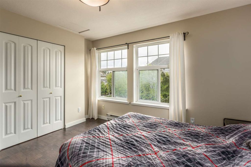 listing image 1109344015579295269