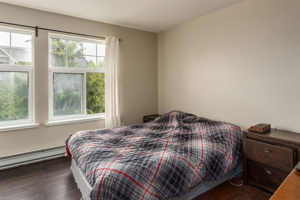 listing image 1103895657160088542