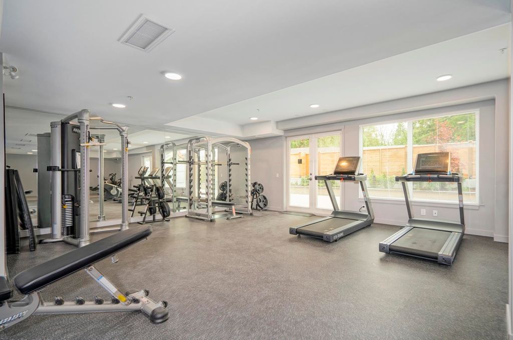 listing image 1100809012879771834