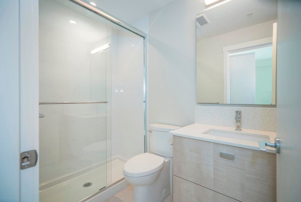 listing image 1102649761623009504